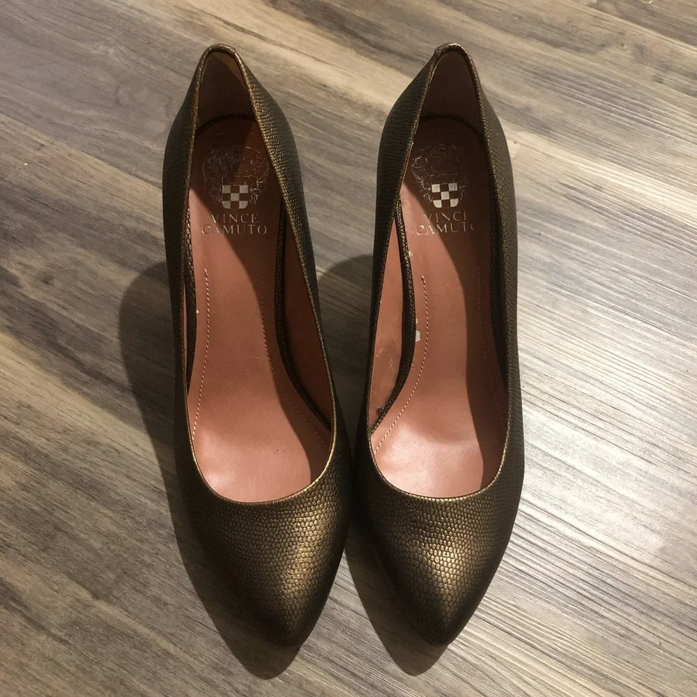 Vince Camuto Bronze heels